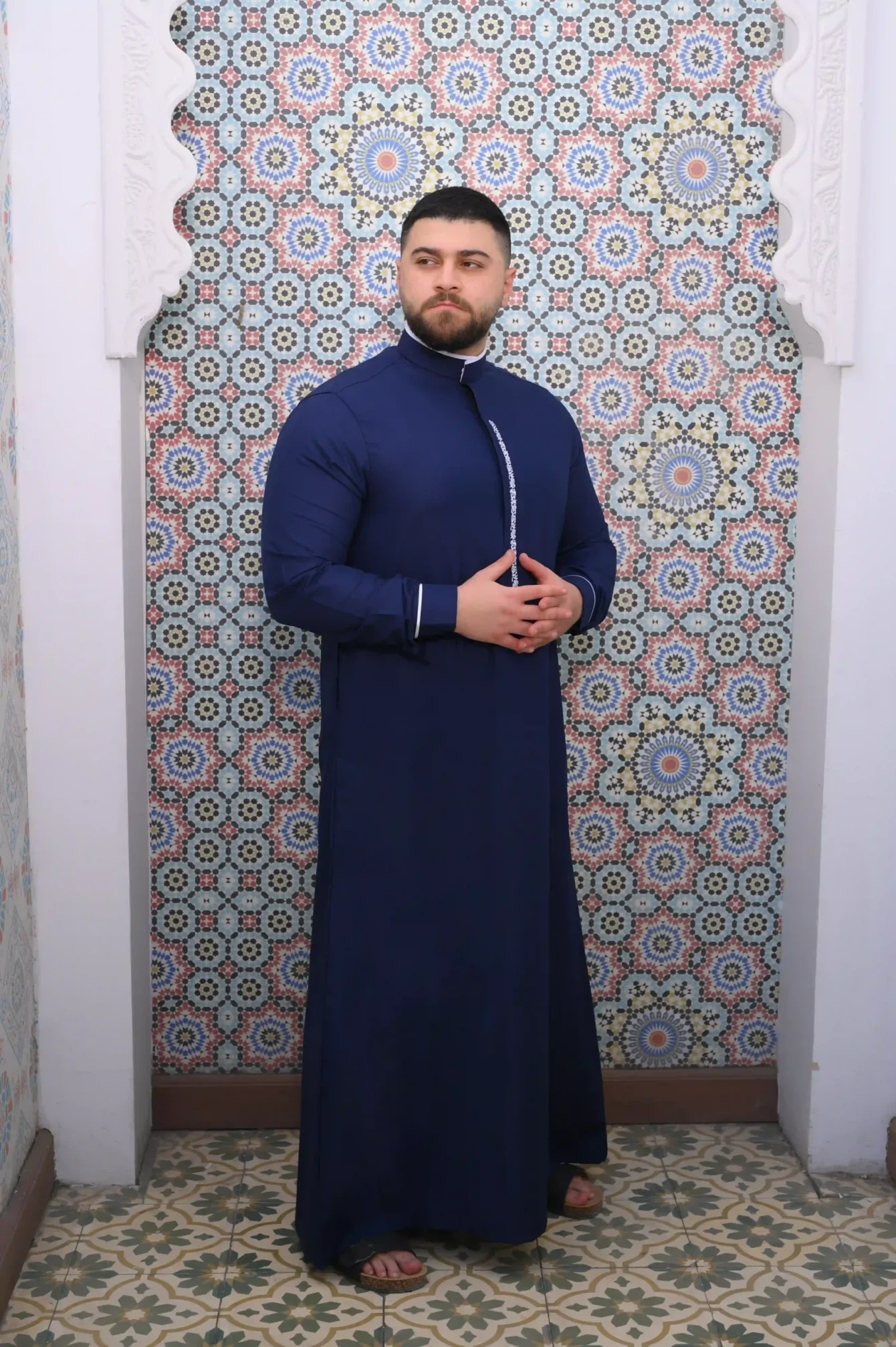 ثوب تراث كحلي