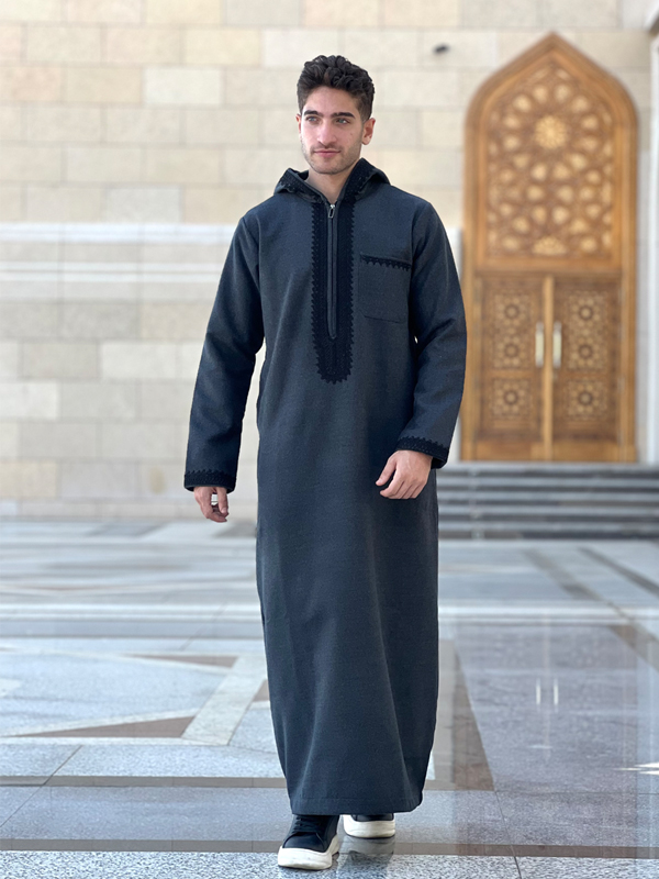 عباءة مهاجر الجوخ الشتوية باللون الرمادي