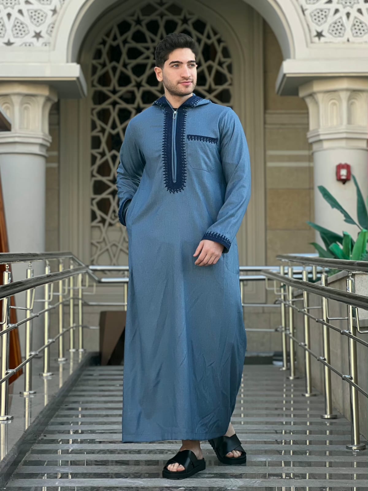 ثوب كتان مغربي بزنط بترولي