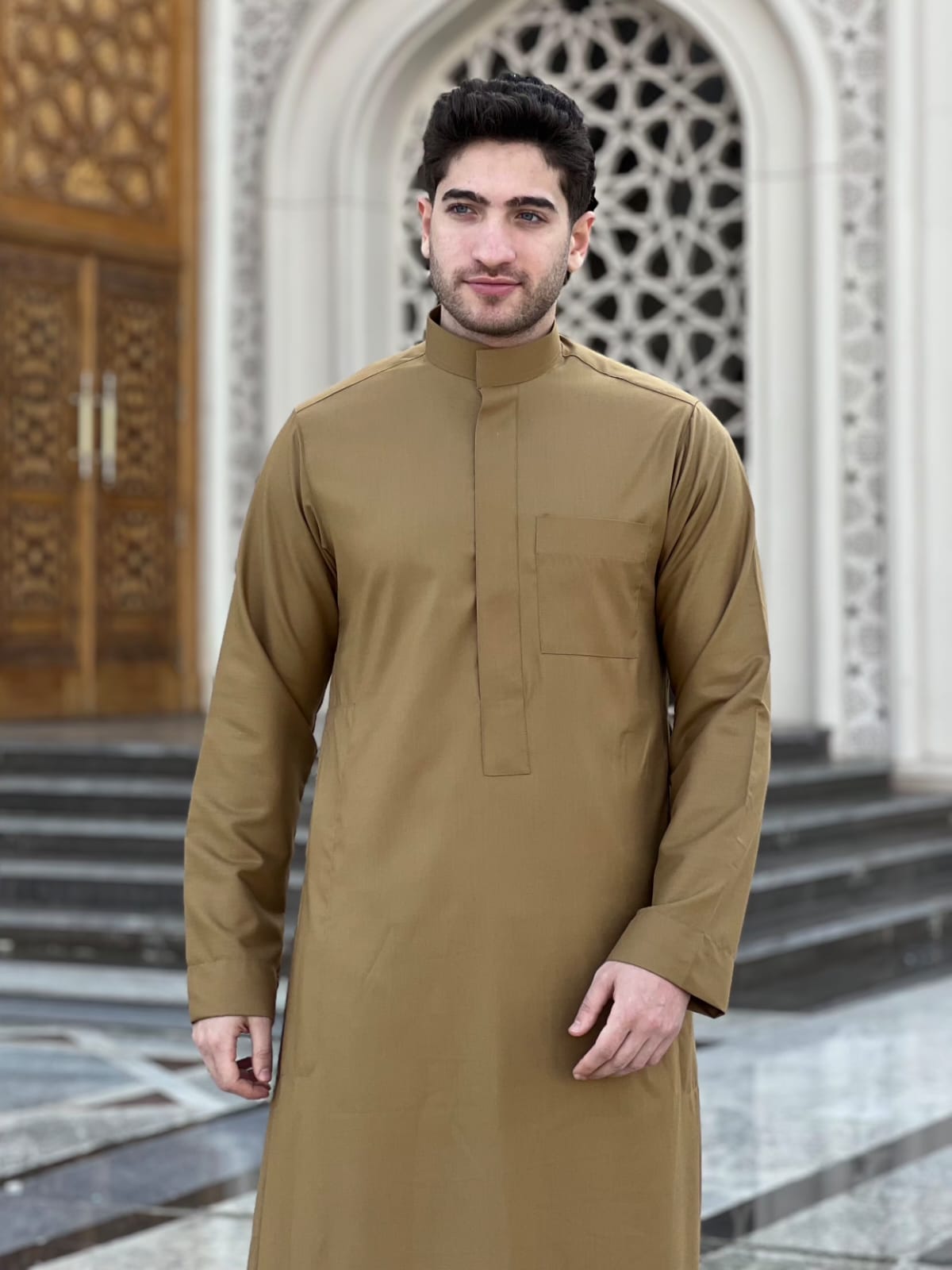 ثوب سعودي كافيه سادة