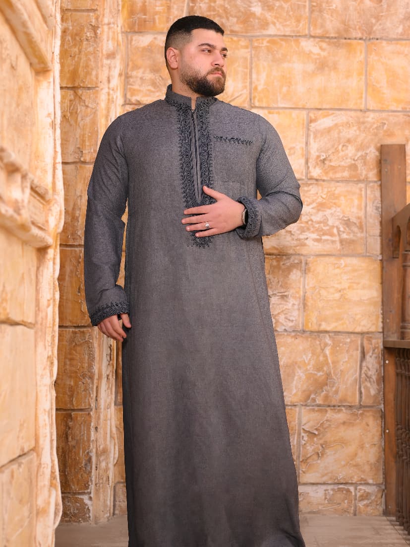 ثوب مغربي بــ ياقة رمادي